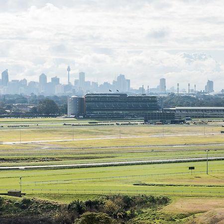 Racecourse Space Pop Up Randwick Luaran gambar