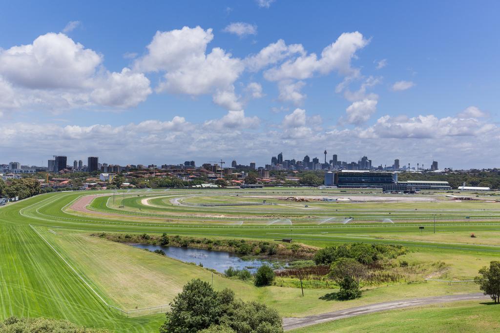 Racecourse Space Pop Up Randwick Luaran gambar
