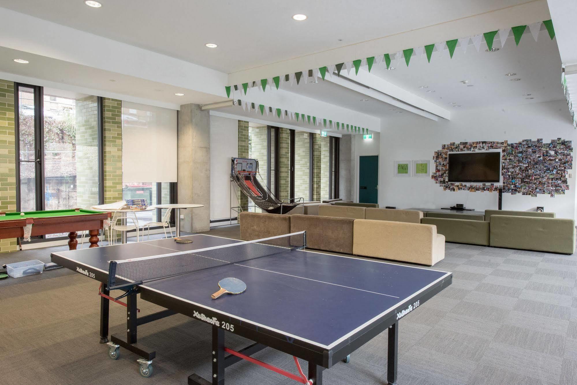 Racecourse Space Pop Up Randwick Luaran gambar