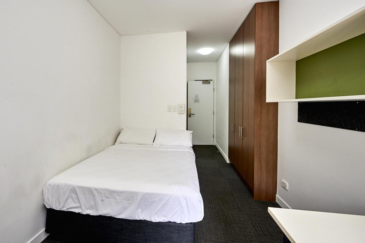 Racecourse Space Pop Up Randwick Luaran gambar