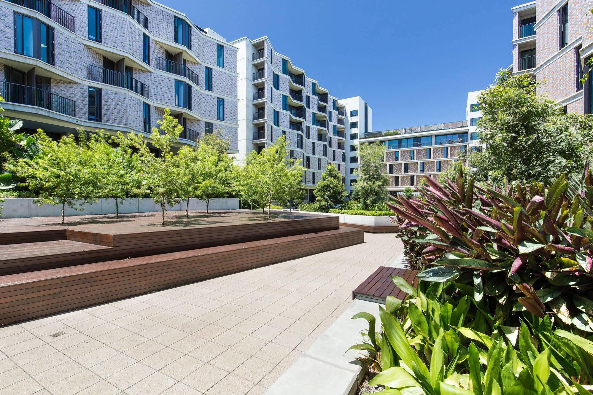 Racecourse Space Pop Up Randwick Luaran gambar
