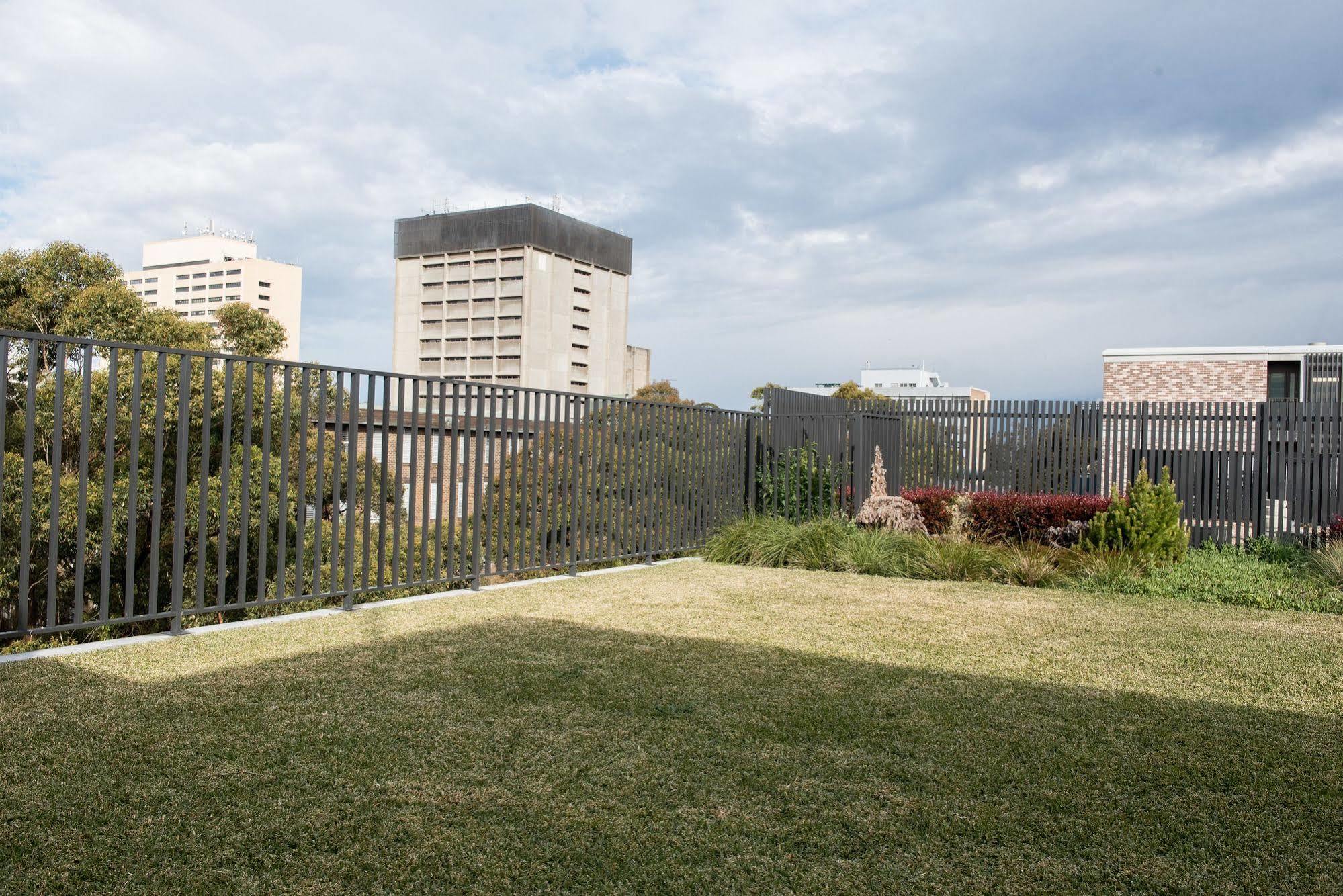 Racecourse Space Pop Up Randwick Luaran gambar